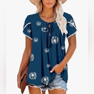 Women's Blue Floral Top NWOT